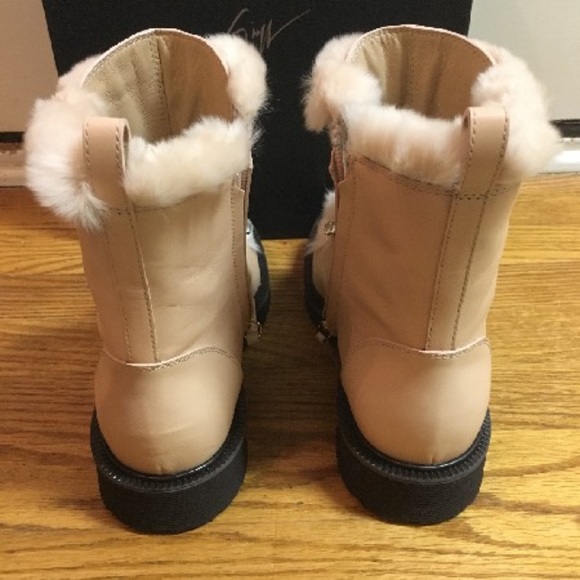 BRAND NEW!! Giuseppe Zanotti - Hilary Fur Boots US 8 | IT 38 (NIB) - Picture 5 of 10